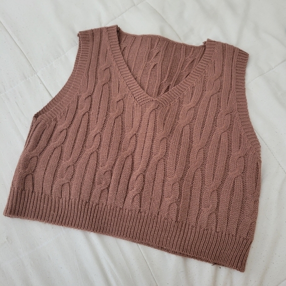 SHEIN Jackets & Blazers - SheIn Cropped Sweater Vest Brown L